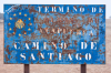 Rostiges Schild Camino de Santiago auf der Hochebene Matagrande hinter Atapuerca