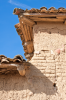Moratinos: Alte, brckelige Hauswand und Dach