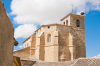 Boadilla del Camino: Ortskirche mit Storchennest