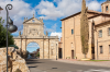 Sahagn: Stadttor neben dem Benediktinerinnenkloster Monasterio de las Madres Benedictinas