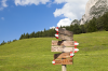 Italien, Sdtirol, Dolomiten: Wegweiser in der Nhe der Tuffalm