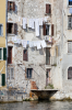 Kroatien, Istrien, Rovinj: Ein typisches Bild, Wsche trocknet vor einer Huserfassade